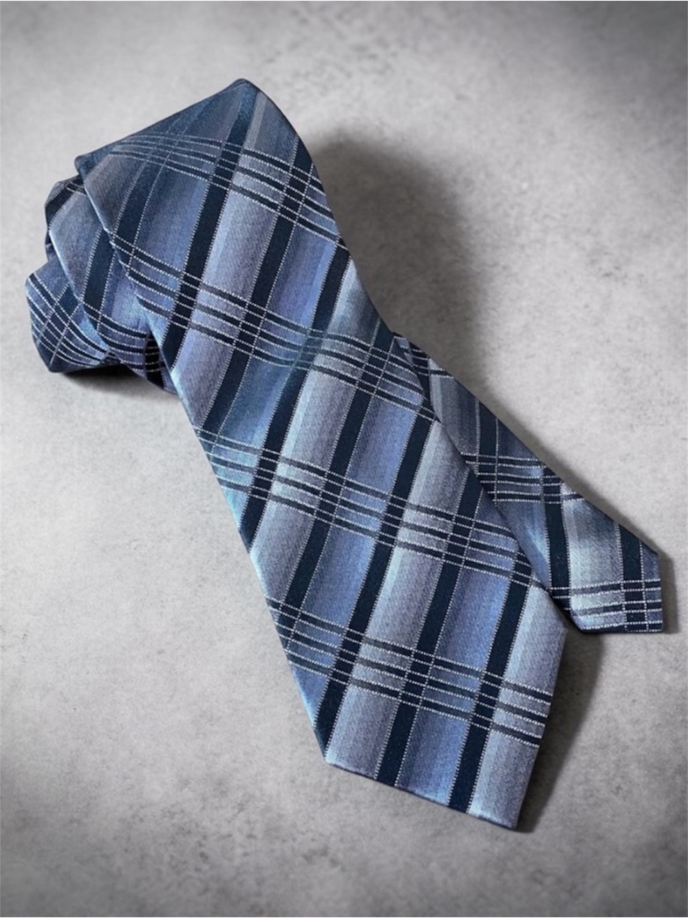 Classic Blue Plaid Men's Tie - Stylish Professional Look